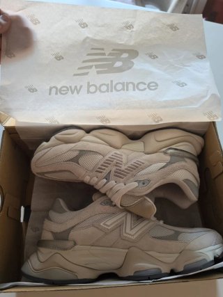 New Balance 9060 bege/branco