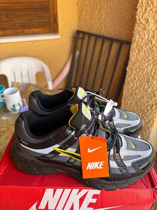 Nike P-6000 Negro Gris Amarillo