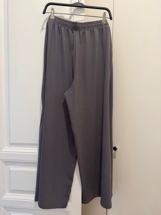 Pantalón Zara fluido tipo pareo gris