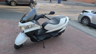 Suzuki Burgman 125 Blanca