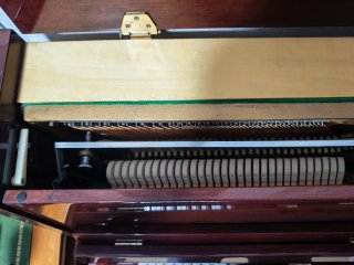 Piano Melford Marrón