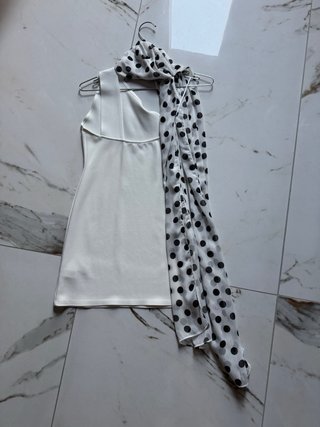 Mini vestito Zara con foulard pois