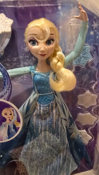 Lote Frozen: Muñeca Elsa + Set Maquillaje + regalo