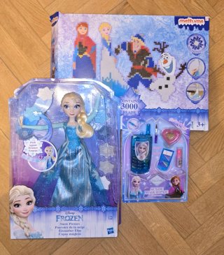 Lote Frozen: Muñeca Elsa + Set Maquillaje + regalo