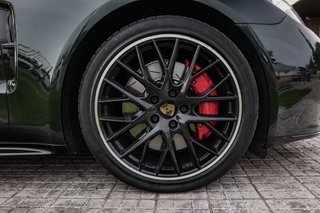 Porsche Panamera GTS Sport Turismo