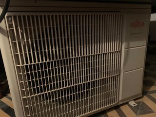 Aire Ac. Fujitsu Inverter 4500 Frigorías con gas