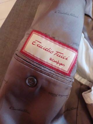 Traje de caballero gris