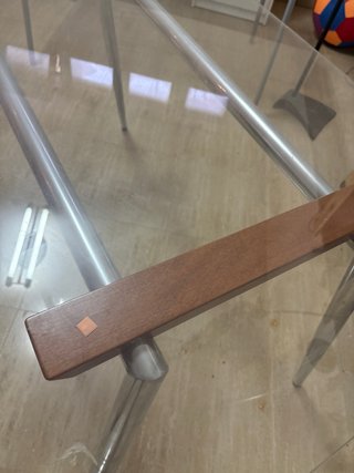 Mesa de cristal diseño moderno