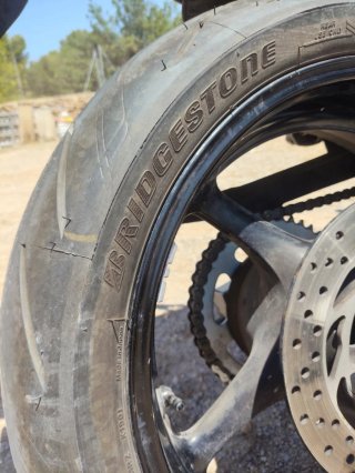 Yamaha FZ6N Roja y Negra