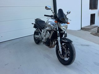 Yamaha FZ6 Naked Plata