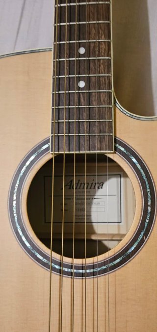 Guitarra Admira Tennessee con funda electroacustic