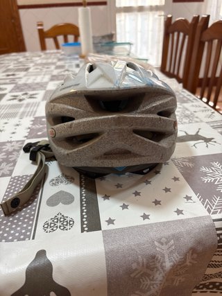 Casco de bici Giro amarillo