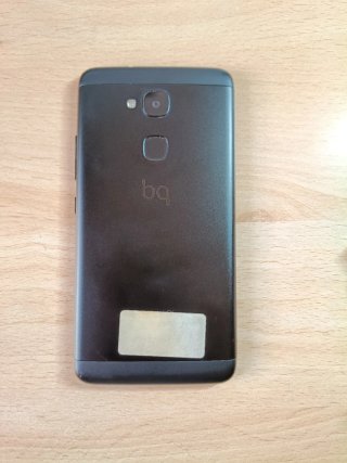 BQ Aquaris V Plus 64GB/4GB+ Micro SD 64 y cable