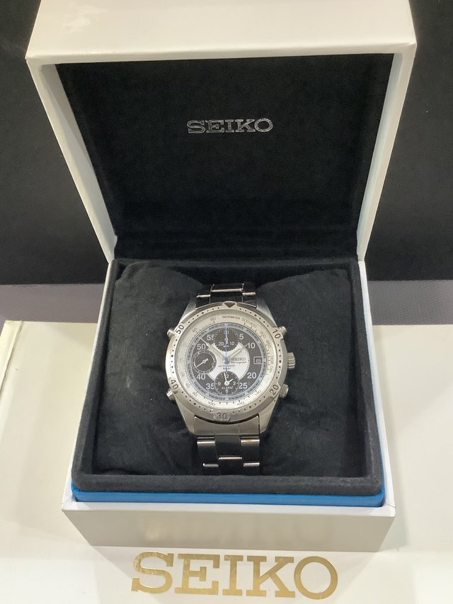 SEIKO QUARTZ " PANDA " ALARM / CRONO (Ver Fotos)