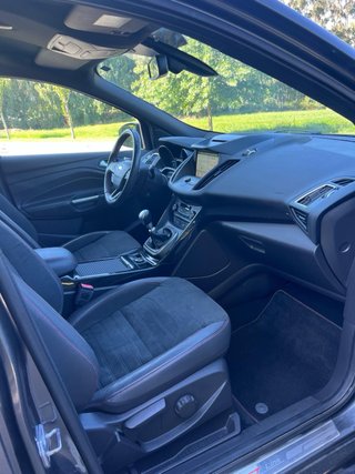 FORD KUGA ST-LINE 2.0 TDCI