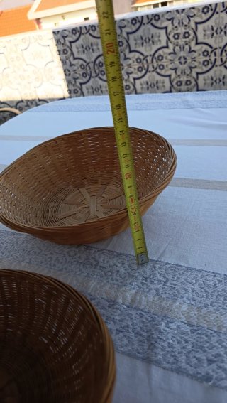 Conjunto de 2 cestos para pão em palha