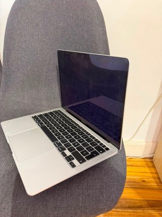 MacBook Air 13 8GB RAM 256GB SSD