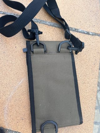 Cartera TRF Hombre Verde Oliva y Negra