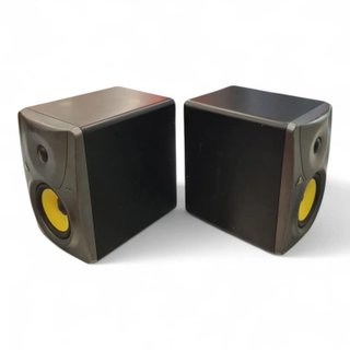 PAREJA DE MONITORES DE ESTUDIO BEHRINGER TRUTH B1030A + ALIMENTACION