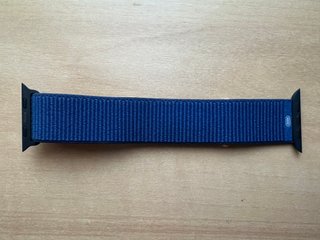 Apple Watch 45mm. Ocean Blue Sport Loop