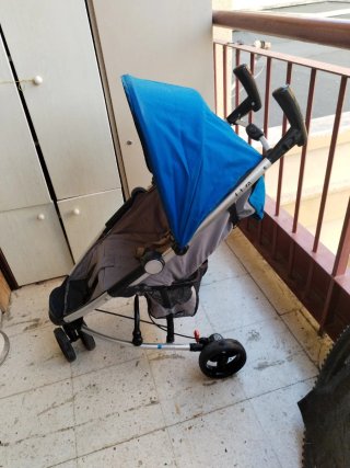 Carrito bebé ligero y plegable