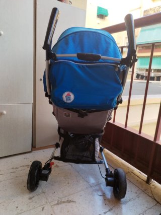 Carrito bebé ligero y plegable