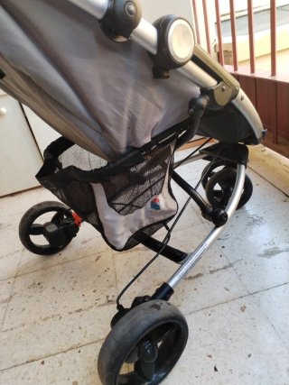 Carrito bebé ligero y plegable
