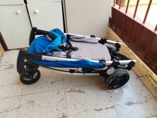 Carrito bebé ligero y plegable