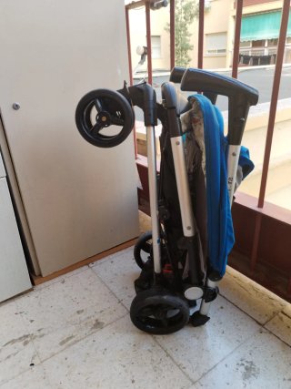 Carrito bebé ligero y plegable