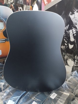 (Nueva) Guitarra Acustica GewaPure (Cataluna)