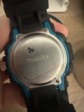Reloj Makita Negro y Azul