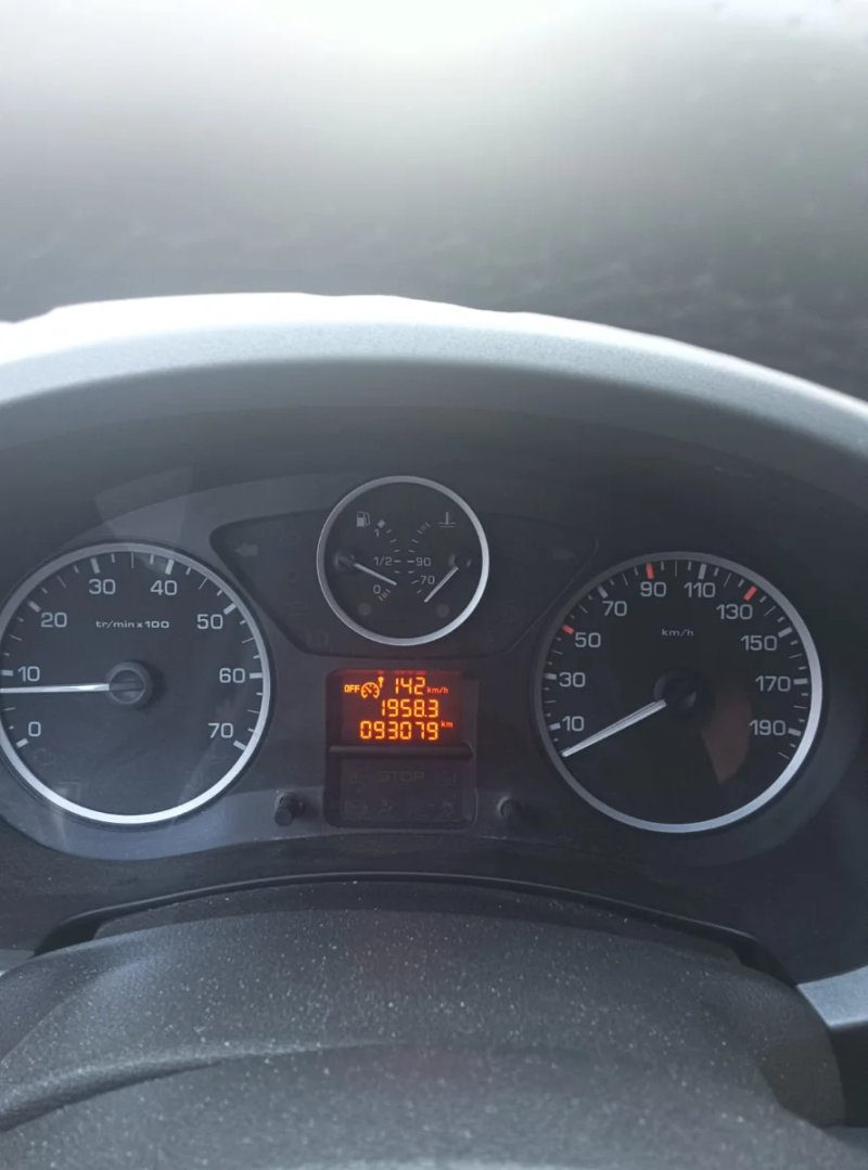 Peugeot Partner 2018 - foto 1
