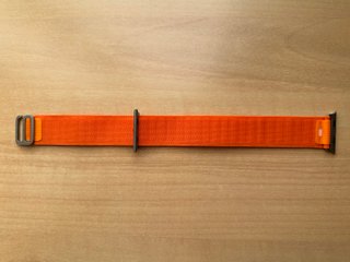 Apple Watch ULTRA 49mm. Orange Alpine Loop L