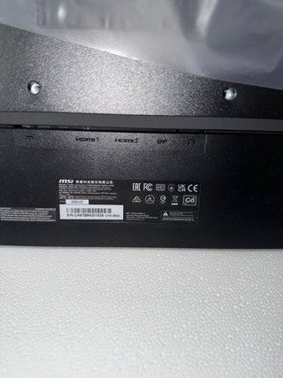 Monitor MSI Curvo 27 180Hz FHD