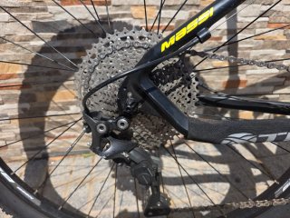 Bicicleta Massi Fura Negra/Amarilla