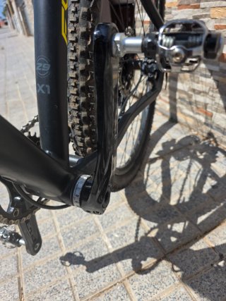 Bicicleta Massi Fura Negra/Amarilla