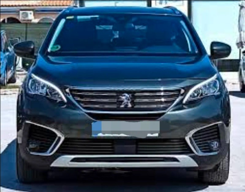 Peugeot 5008 2018 - foto 1