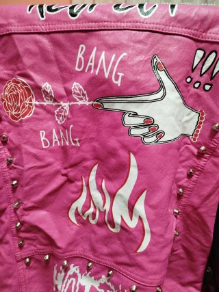 Chaqueta polipiel rosa y negra