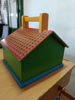 Cajita joyero casa madera