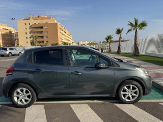 Peugeot 208 2020