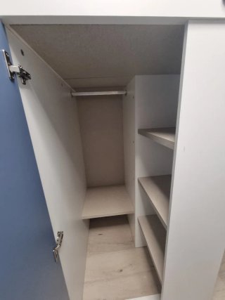 Cama juvenil alta con escritorio