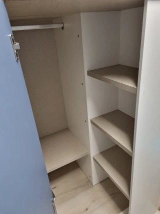 Cama juvenil alta con escritorio