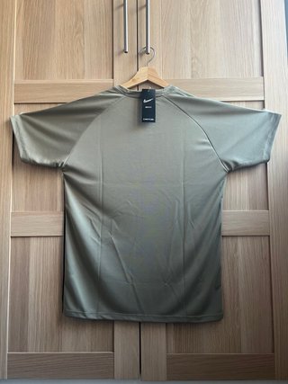 2 Camisetas Nike deportivas NUEVAS. Talla L