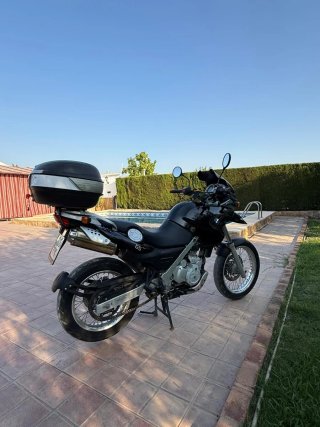 BMW F 650 GS Negra y Plata