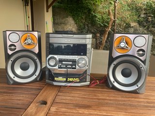 Mini cadena Philips 240W
