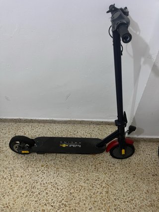 Patinete Eléctrico Red Bull