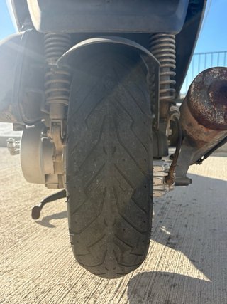 Kymco Grand Dink 125 Plata