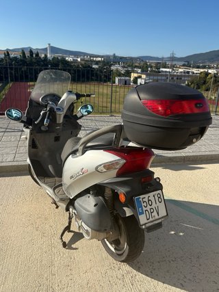 Kymco Grand Dink 125 Plata