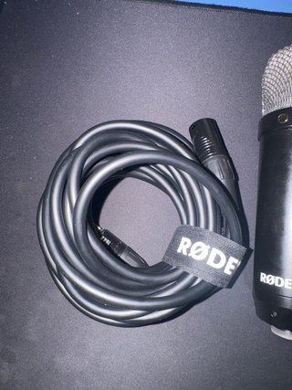 RODE NT1 + FOCUSRITE SCARLETT