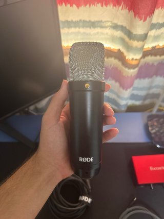 RODE NT1 + FOCUSRITE SCARLETT